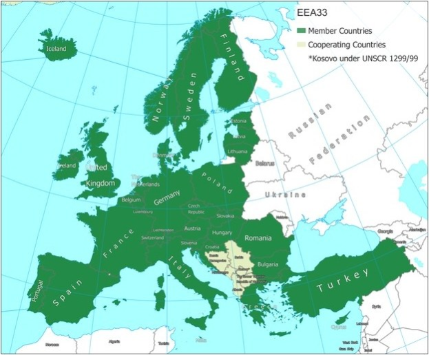 Eine Poster-Karte von Europa, auf der die Mitgliedstaaten der Europäischen Union mit Landesnamen, Grenzen, wichtigen Städten, Flüssen und geografischen Merkmalen hervorgehoben sind.