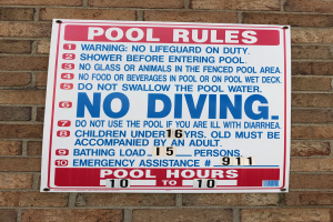 Kein Deutsch, kein Eintritt? Halles Schwimmbad rudert zurück