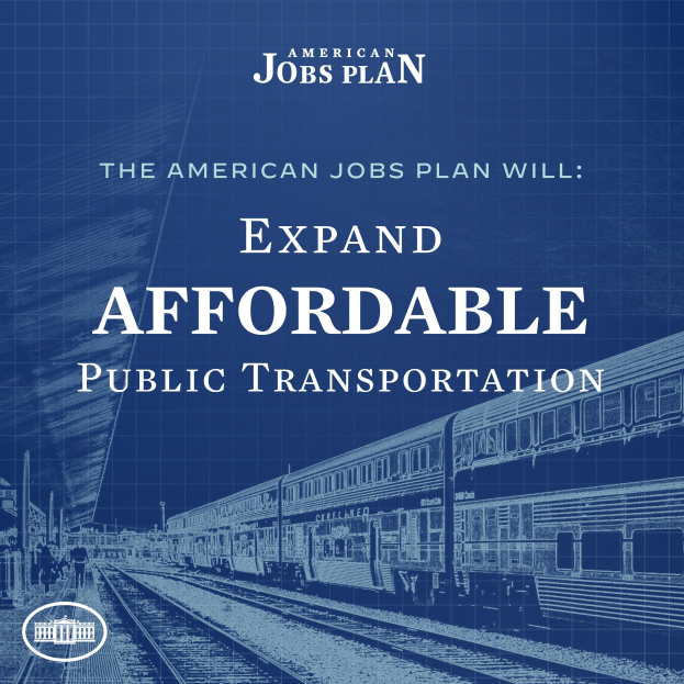 Ein Plakat mit einem Zug auf Schienen mit ein paar Menschen in der Nähe, der Text lautet "The American Jobs Plan Will Expand Affordable Public Transportation".