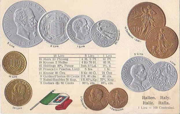 Eine Sammlung italienischer Münzen von 1877 bis 1910, darunter mehrere 20-Lire-Münzen, auf Papier in einer Reihe angeordnet mit italienischer und weiterer Flagge darunter.